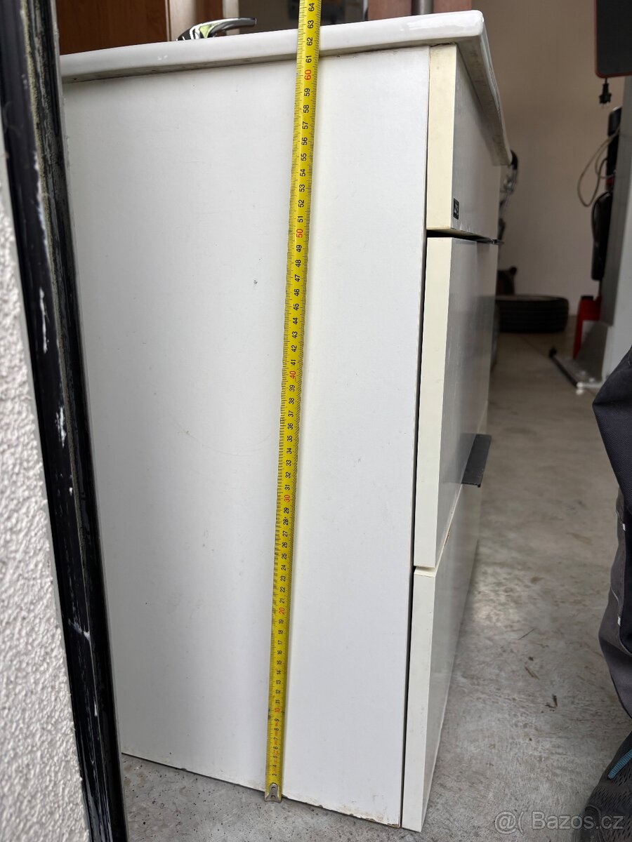 Umyvadlo se skříňkou - 3