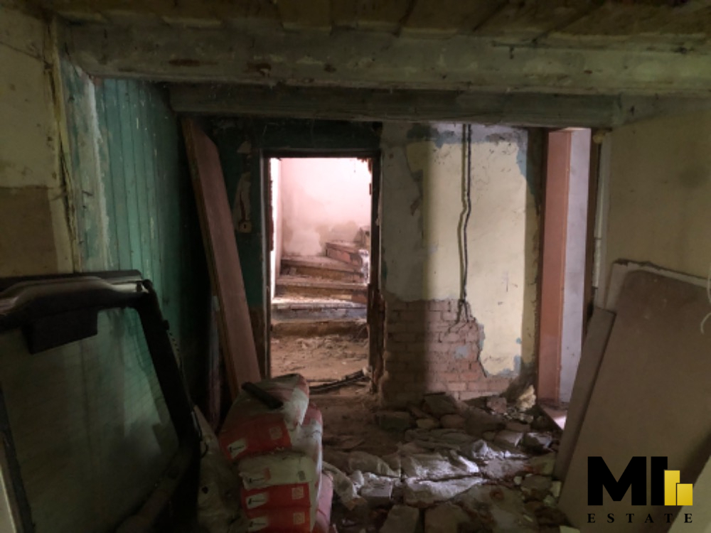 Prodej rodinného domu o velikosti 265 m2 na pozemku o veliko - 3