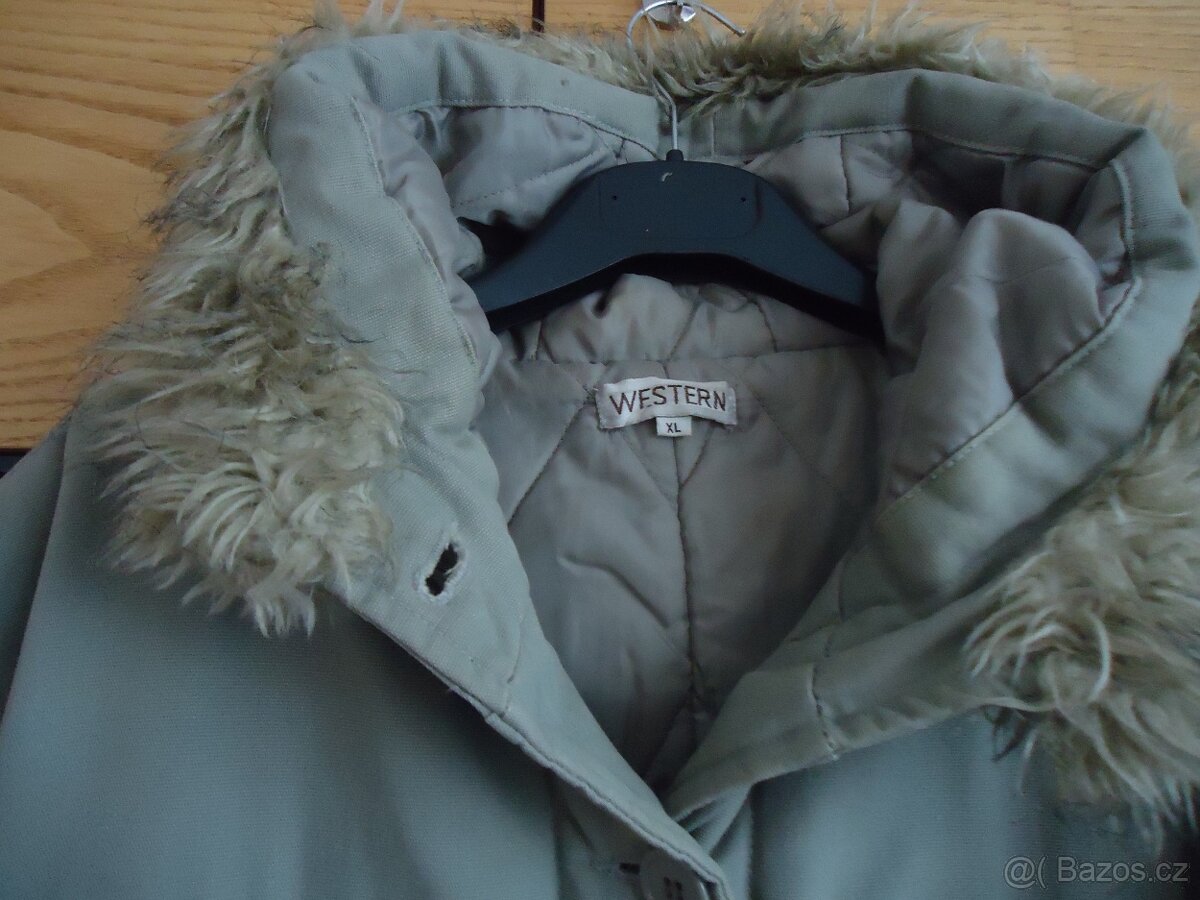 Dámský sportovní kabát s kapucí - 3