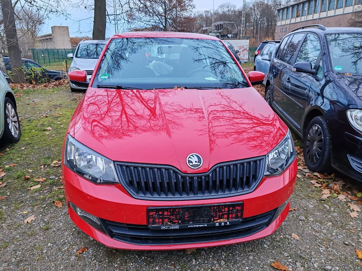 Škoda Fabia III 1.0 MPI benzín 2017 zdokladovaných 69000km - 3