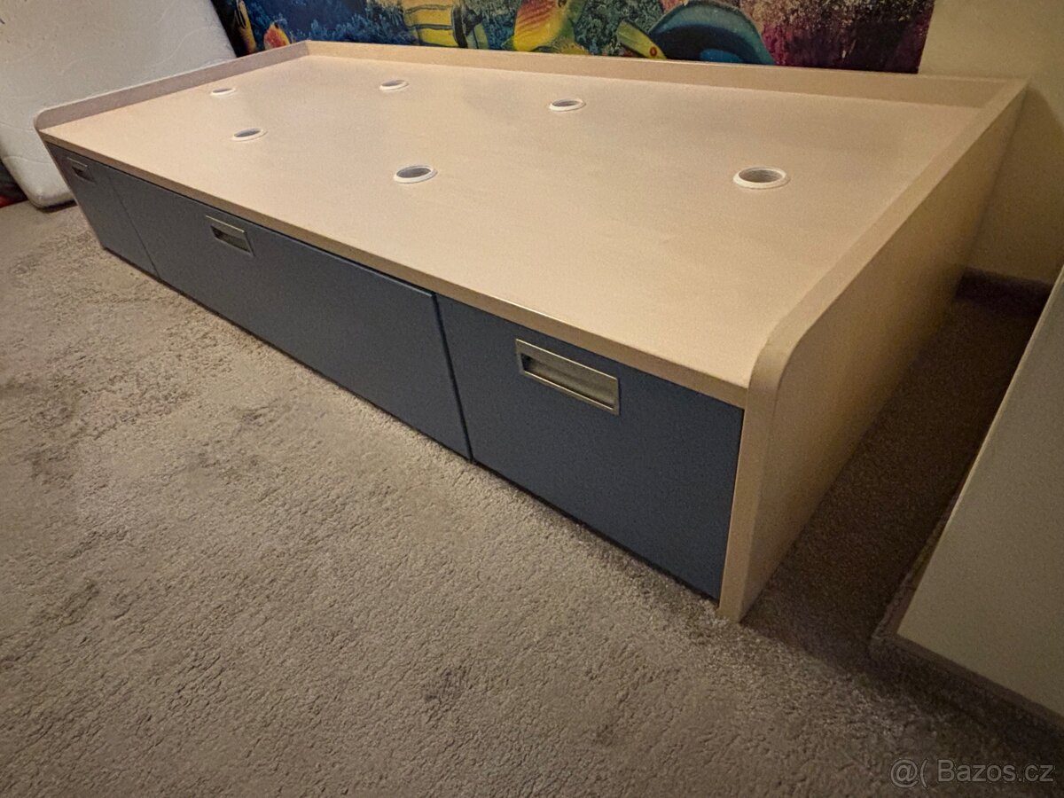 Postel s úložným prostorem - 3