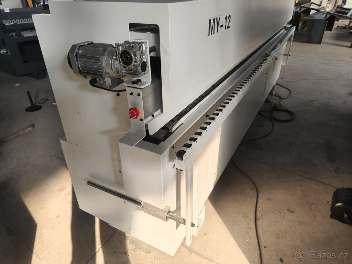 Olepovačka ABS hran . - 3