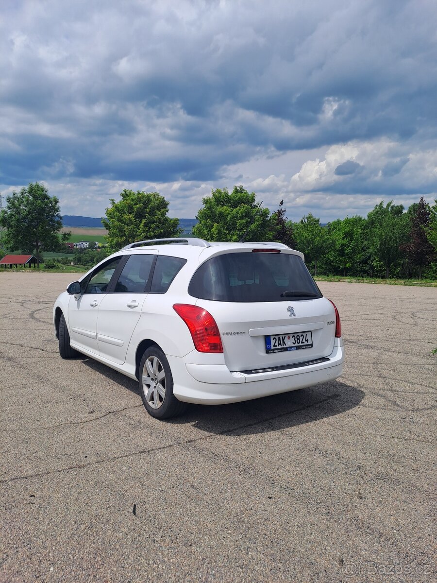 Peugeot 308 SW , rok 2011 , 1.6 benzin - 3