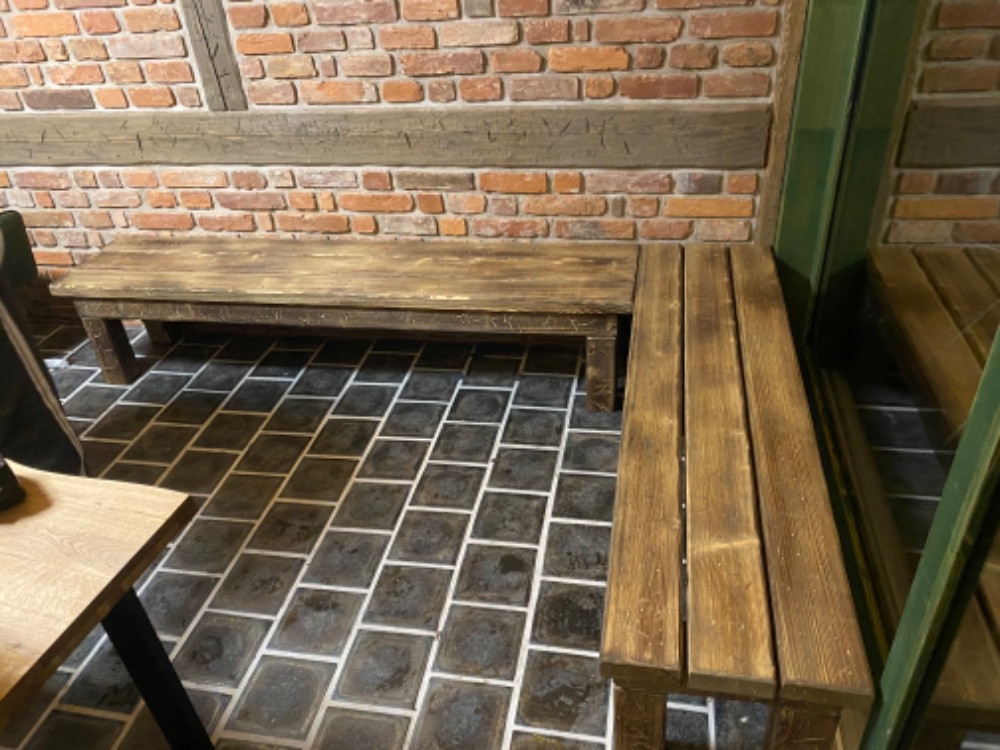 Masivní dřevěná lavice drásaná - 3