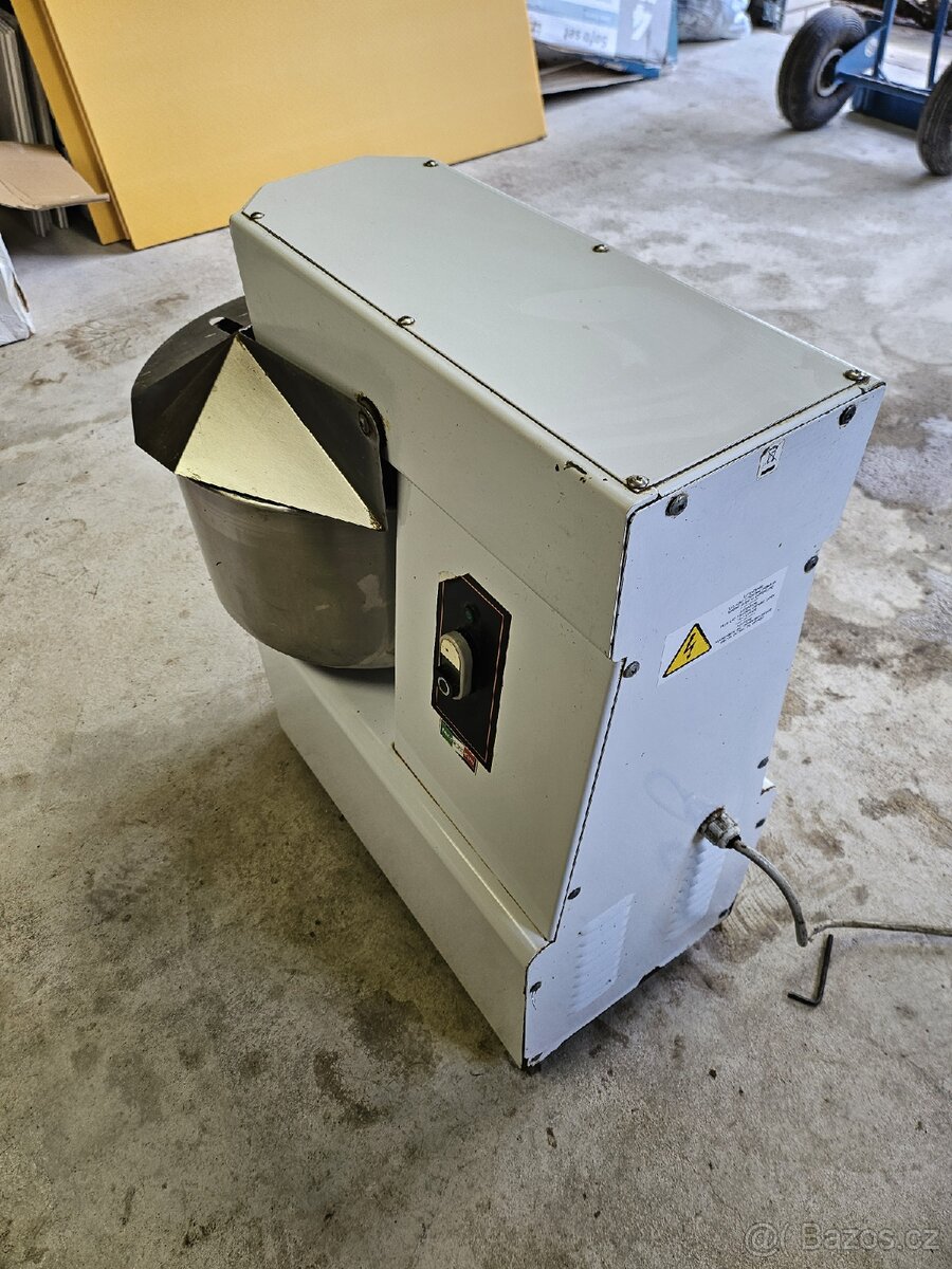 Hnětač těsta Gam - 3