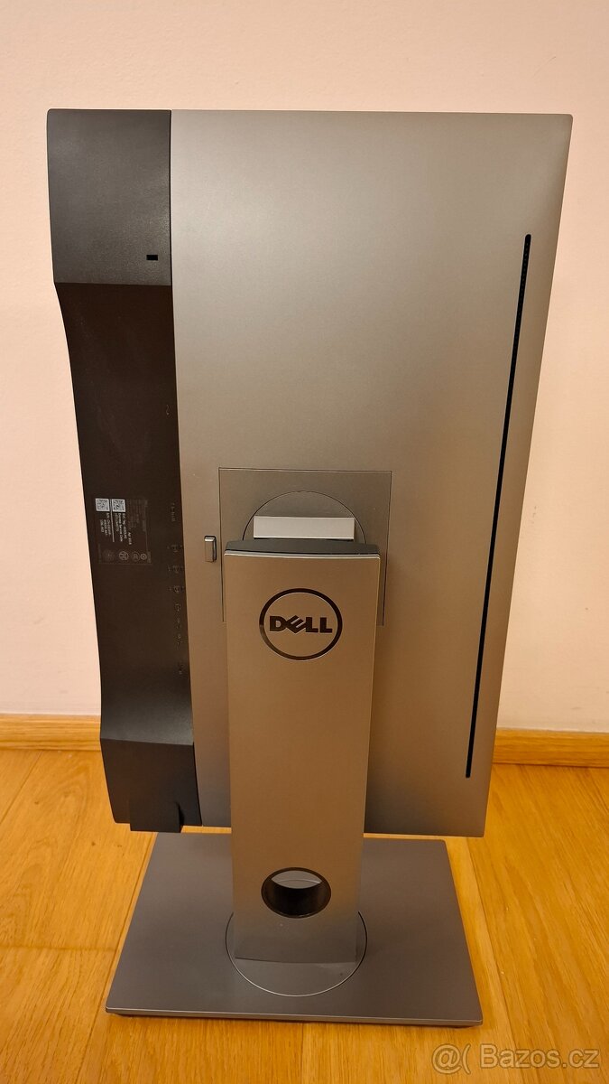 Špičkový 25" monitor Dell UltraSharp U2518D (QHD, IPS) - 3