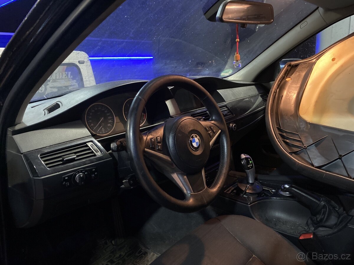 Bmw e61 520d facelift - 3