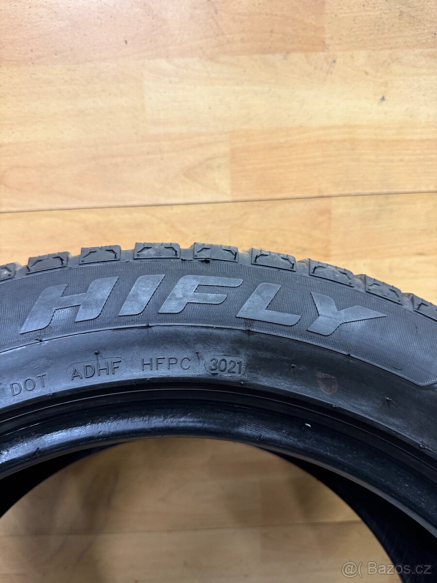 Zimní pneu 235/55/17 č.1 - 3