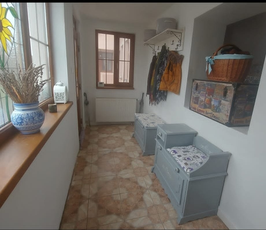 Velký venkovský dům k pronajmutí - 3