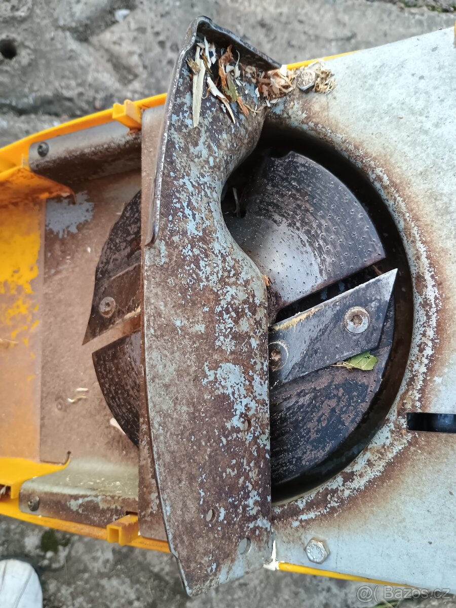 Drtič větví / štěpkovač ALKO Tec 2500R - 3