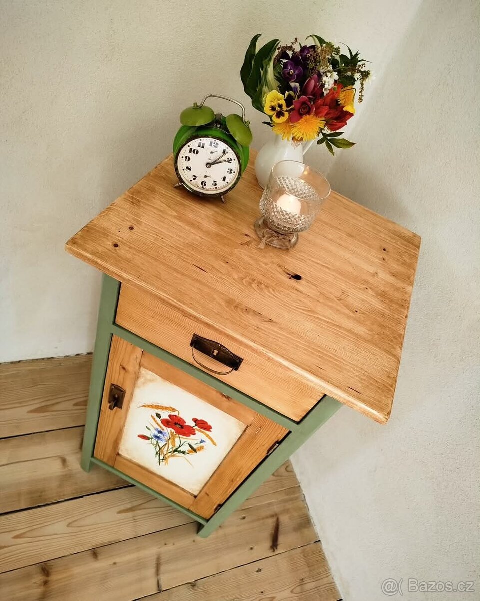 Noční stolek - 3