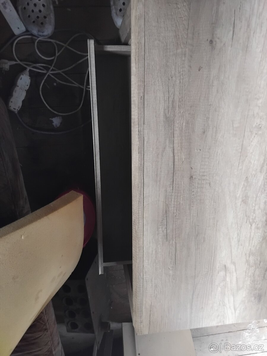 Konferenční stolek - 3