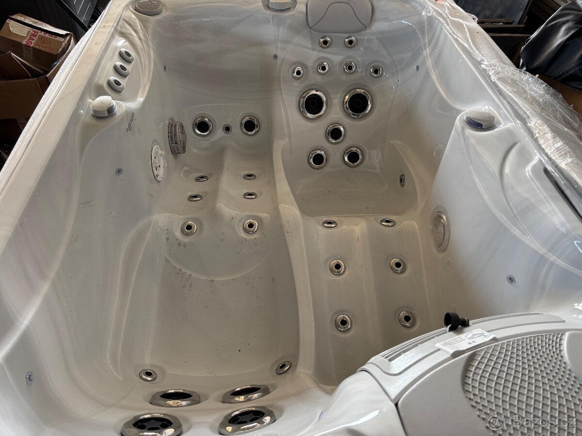 Vírivka Balboa pro 2 osoby OZON+UV lampa - 3