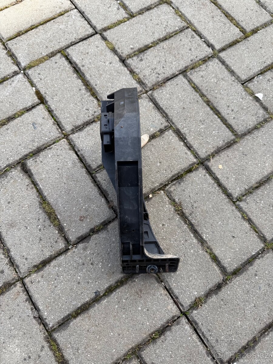 Plynový pedál bmw x3 e83 - 3