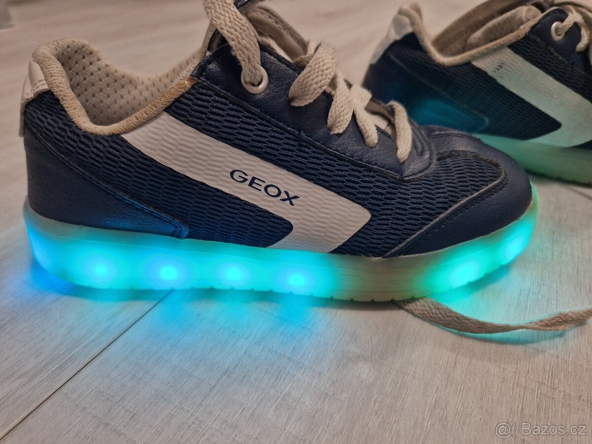 Geox, vel.31 blikající - 3