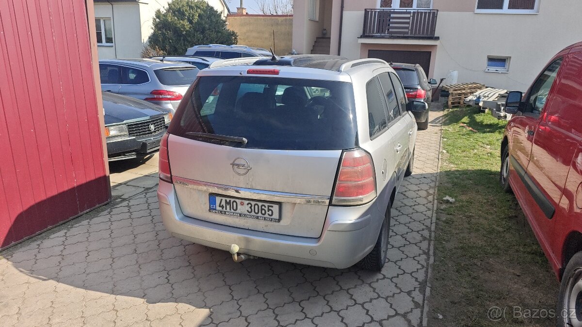 Opel zafira - 3