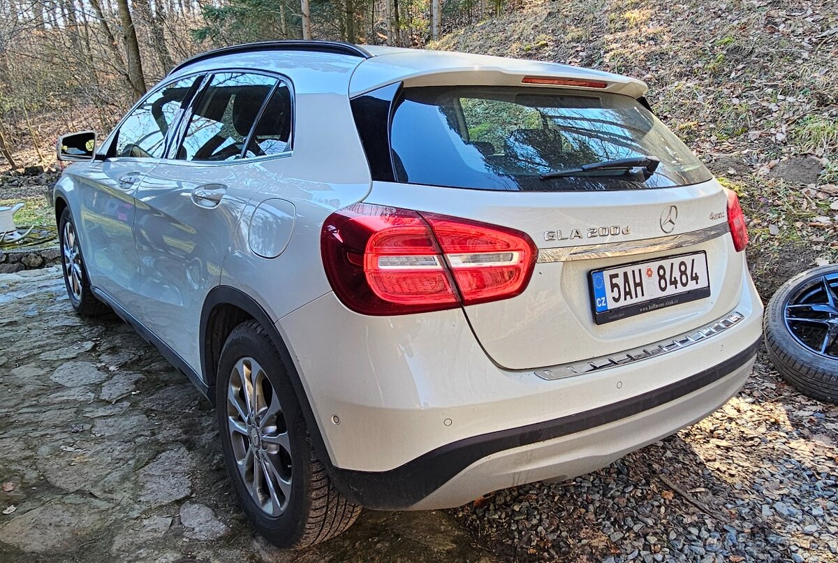 MB gla 200 d 4Matic - 3