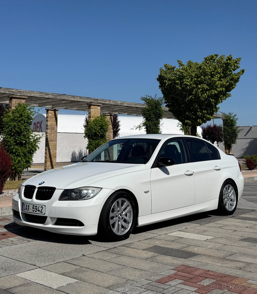 BMW 320I E90 - 3