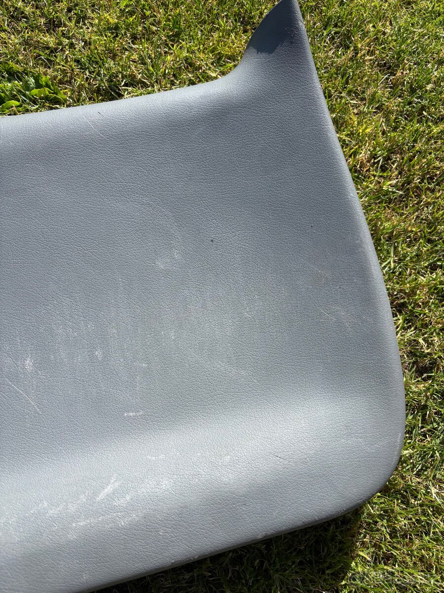 Prodám zadní vyplň kufru Škoda Octavia - 3