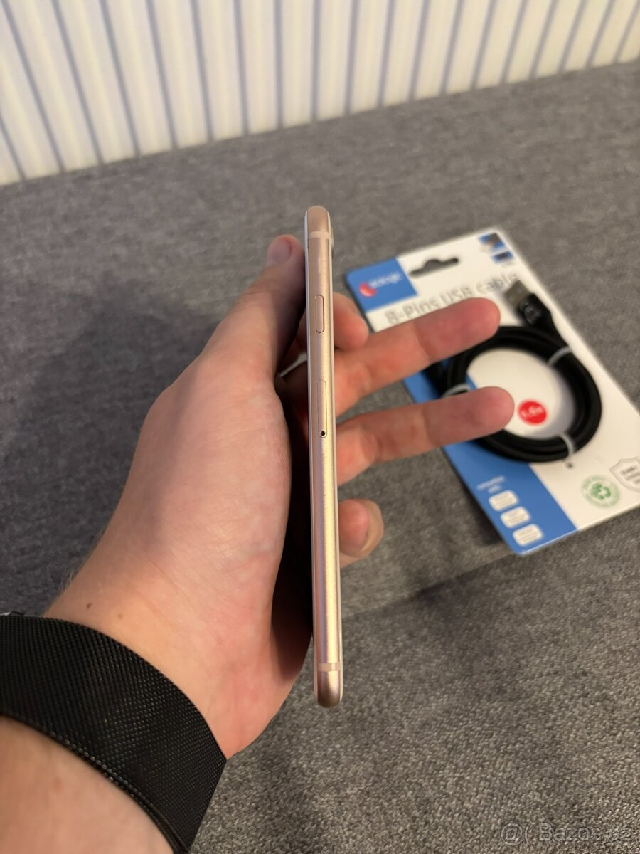 Prodám iPhone 8 64gb (100% kondice baterie) - 3