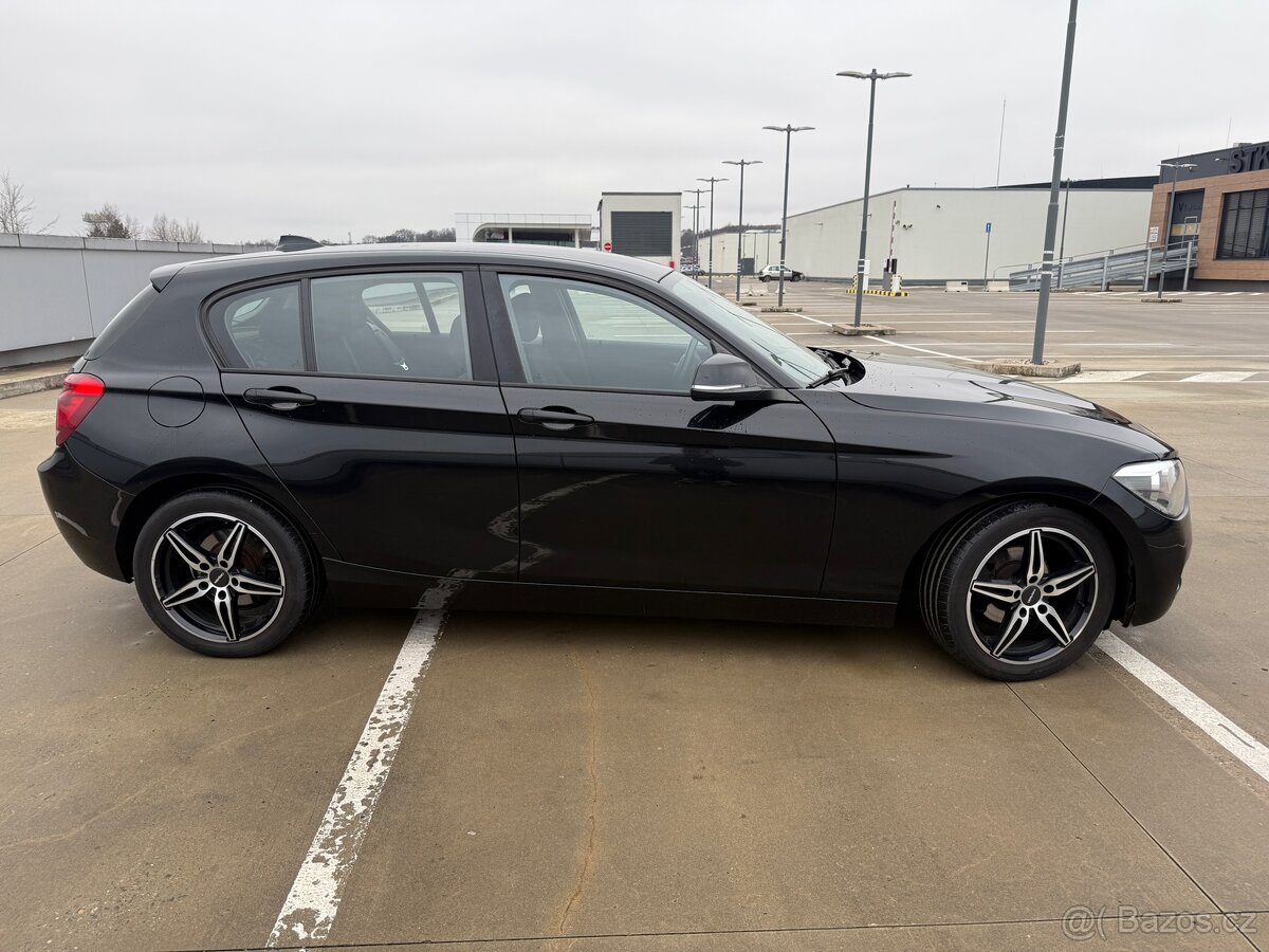 BMW 116i 100 kW – 2012 – krásný stav, manuál, servisní kniha - 3