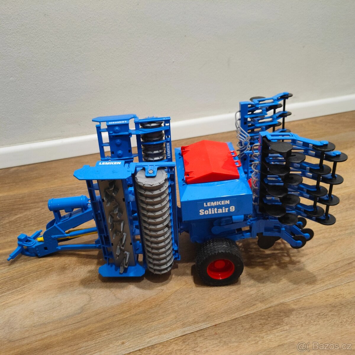 Bruder secí mašina,pluh, lis na kulaté baliky - 3