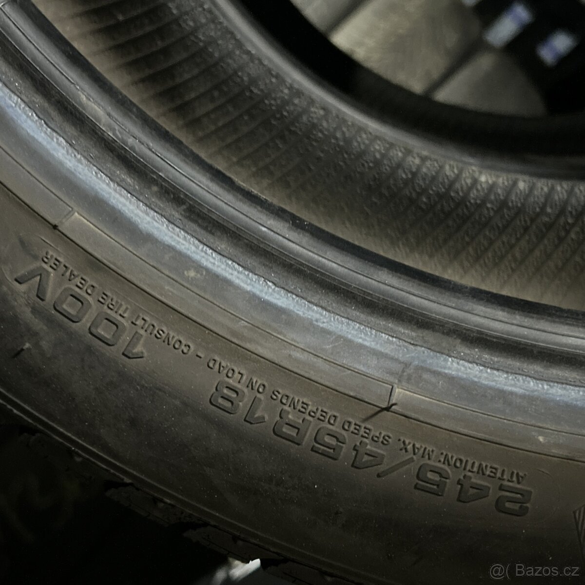 Zimní pneu 245/45 R18 100V Goodyear 6,5-7mm - 3