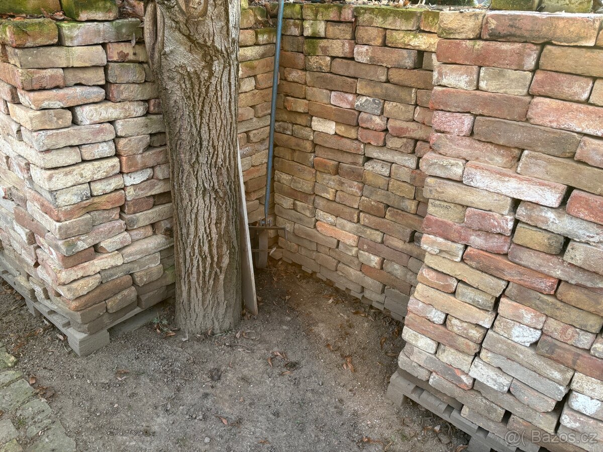 Prodám staré pálené cihly - 3