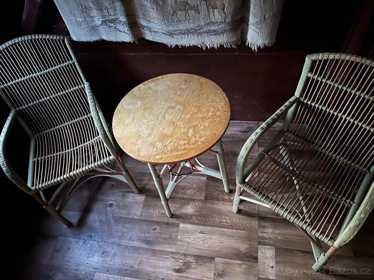 Starožitný nábytek - 3
