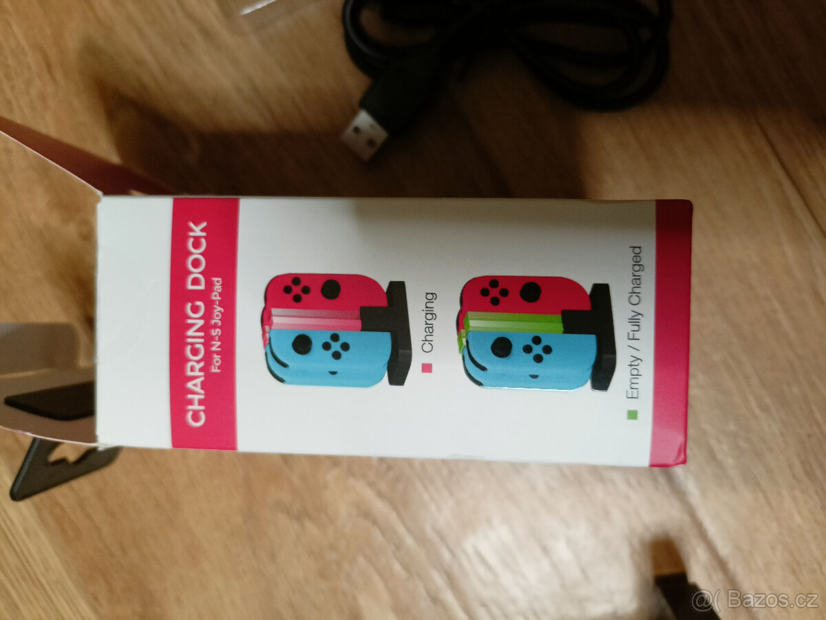 Nintendo Nabíjecí stanice na 4 Joycony - 3