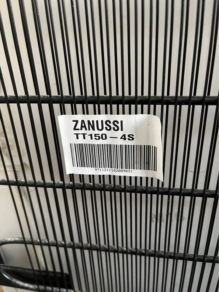 Menší lednice Zanussi - 3