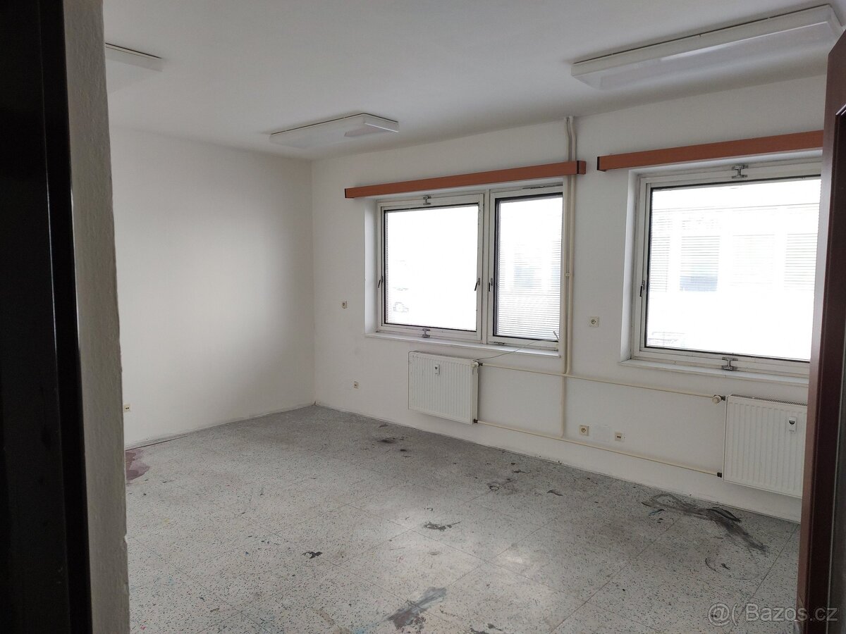 Pronájem, Kanceláře, 26,5m² - Skuteč - Husova ul. - 3