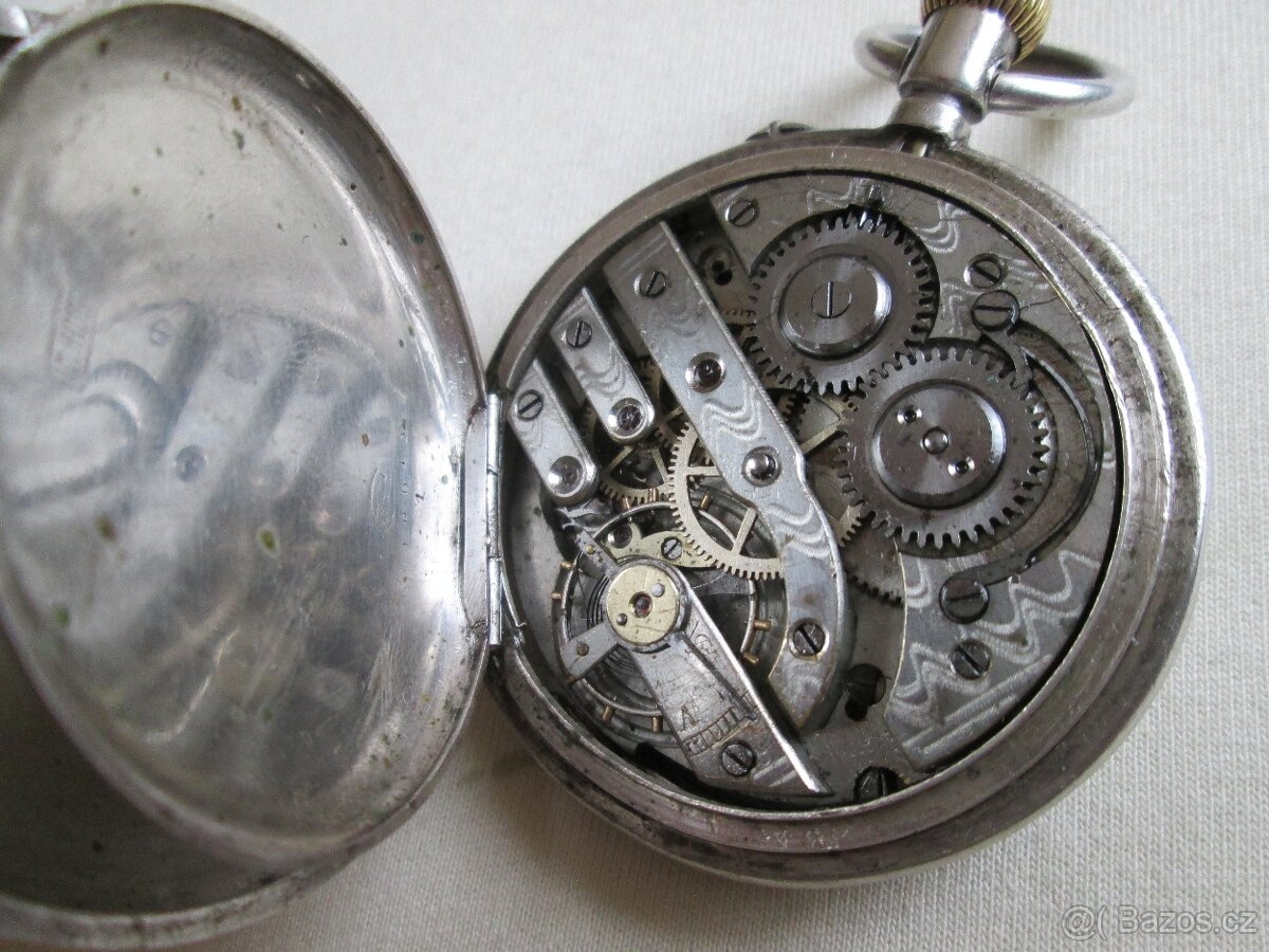 STAR.HODINKY -NEJDOUCÍ - 3