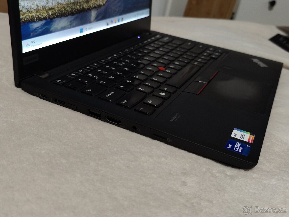 Lenovo ThinkPad T14 Gen 2 - 3