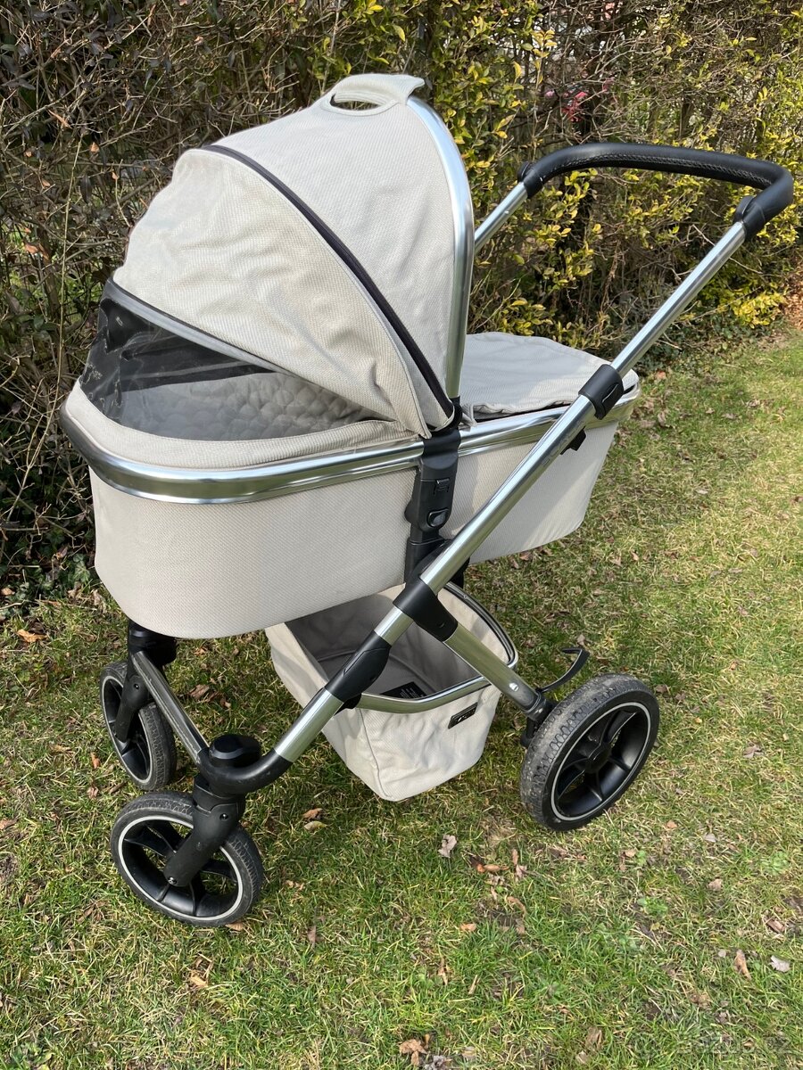 Luxusní kočárek Moon Scala - 3