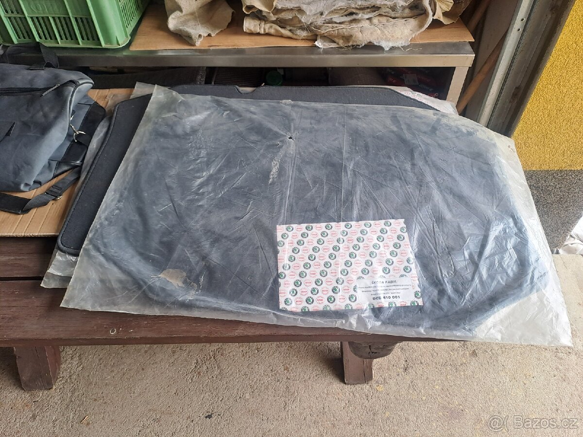 Koberec do kufru na Fabii 1 - 3