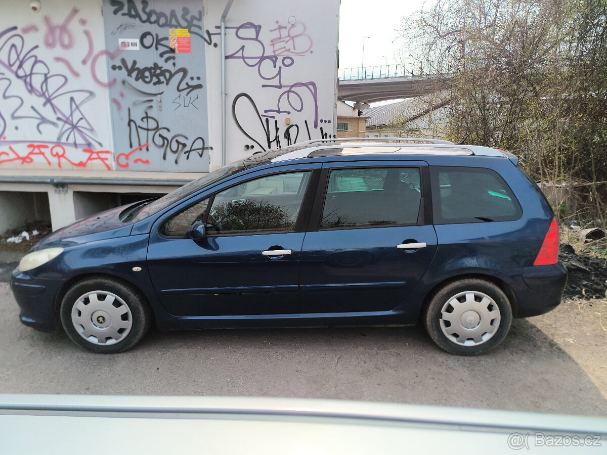 Pegeot 307 SW 2.0L kombi - 3