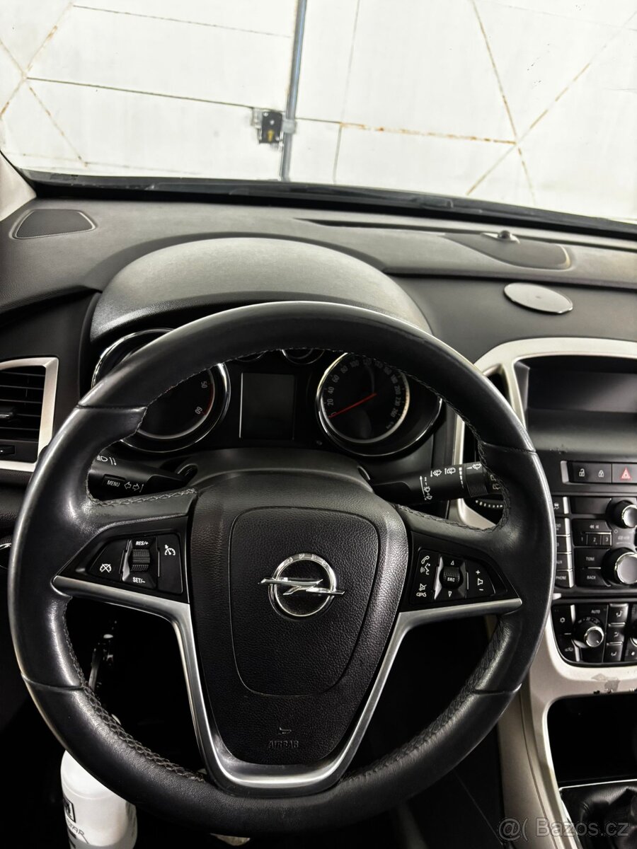 Opel Astra, SportsTourer 1.7 D-servisováno, nová STK - 3
