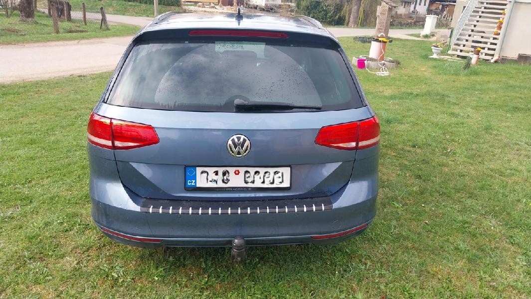 Prodám VW PASSAT B8 2,0TDI 110KW, manuál. - 3