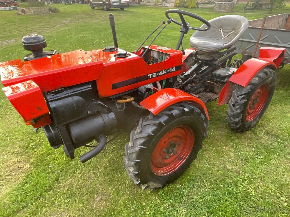 Prodám malotraktor TZ4K14 s originál vlekem - 3