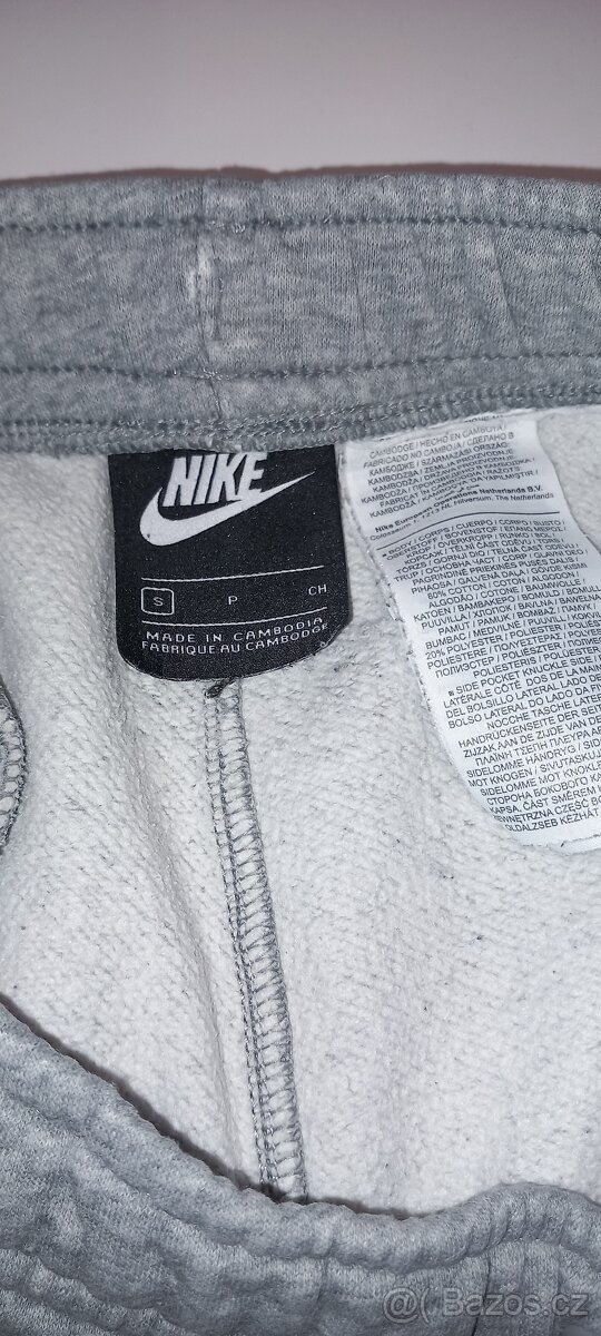 Tepláky Nike - 3