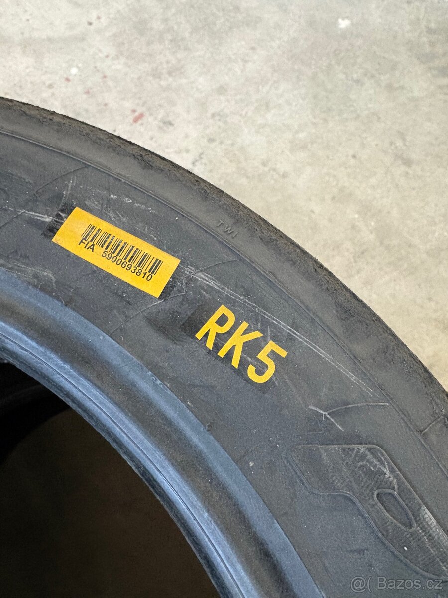 Pirelli P Zero - 195/50R16 - RK5. - 3