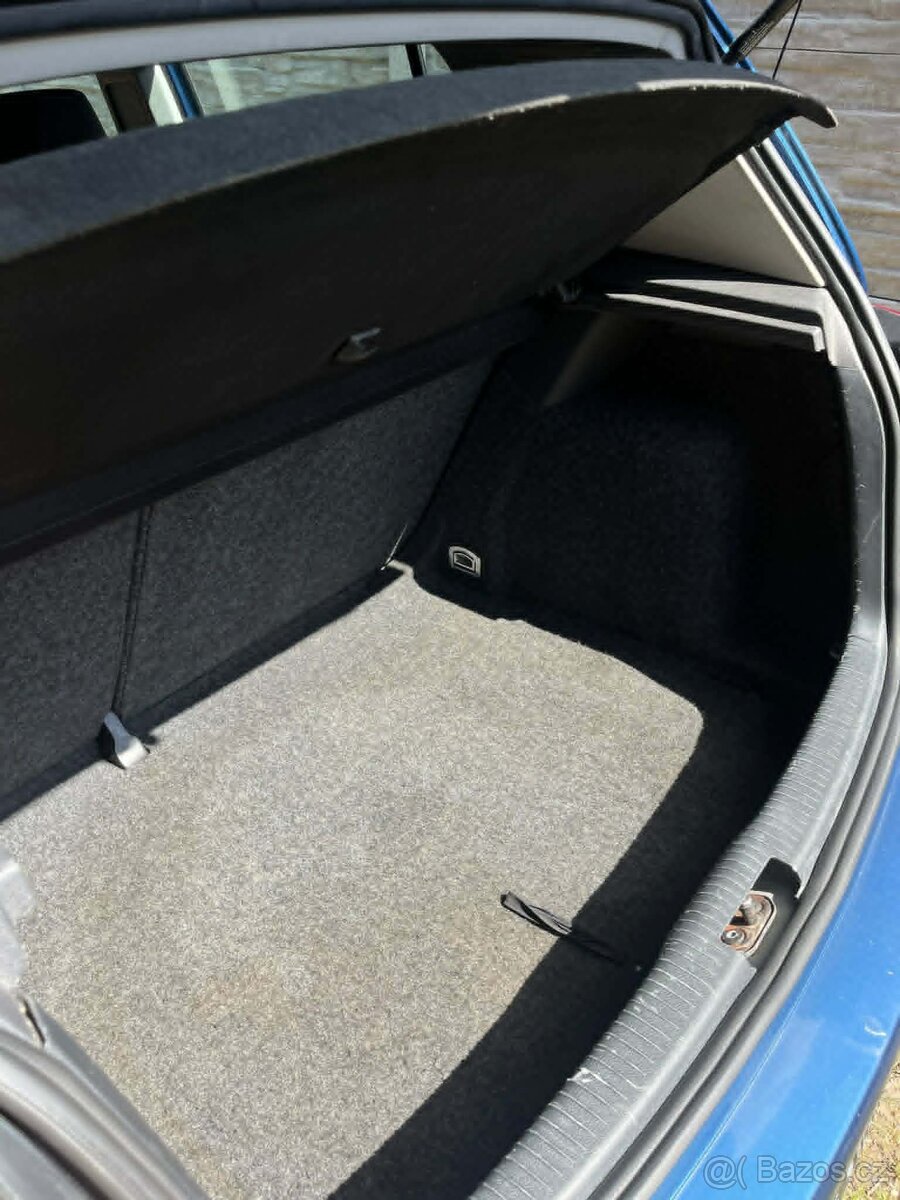 Volkswagen Golf 5 - 3