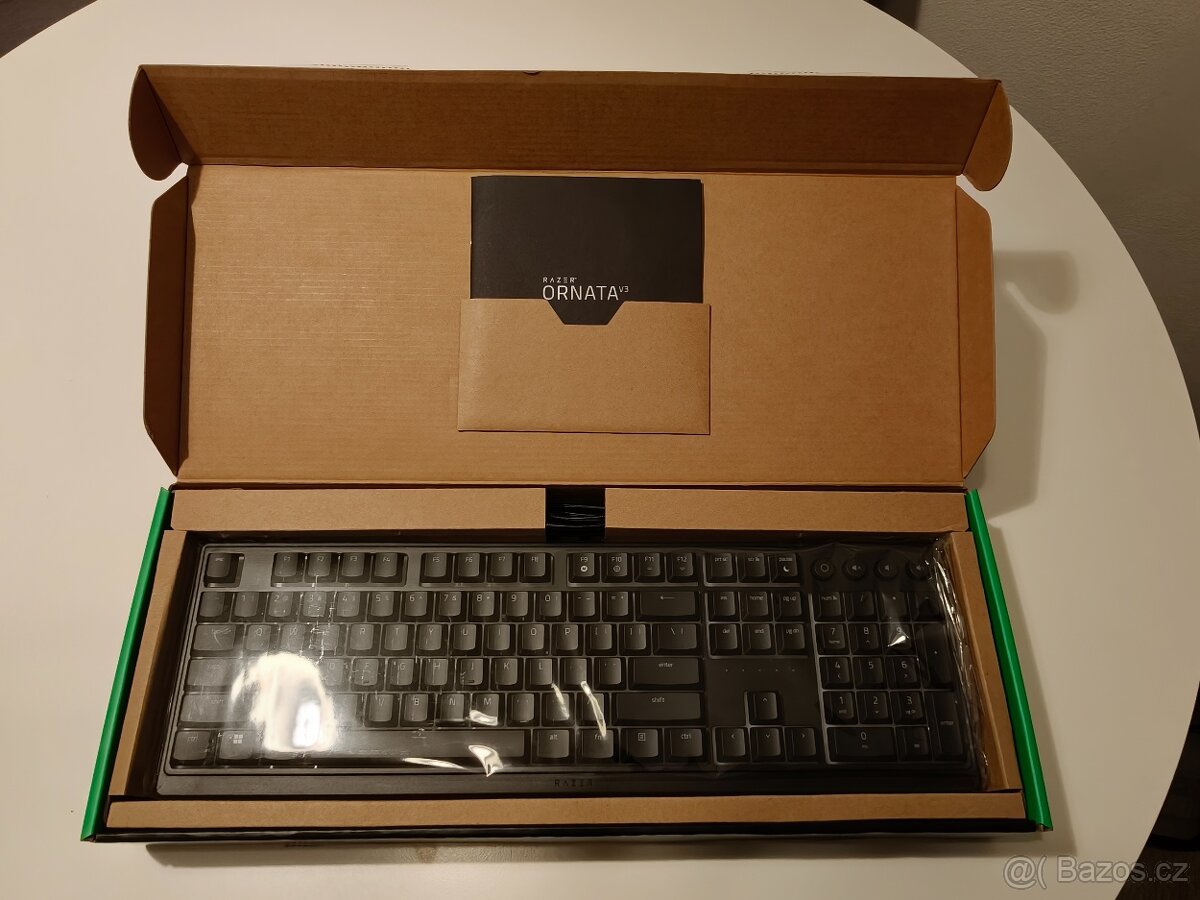 Nová herní klávesnice Razer Ornata V3 (US) - 3