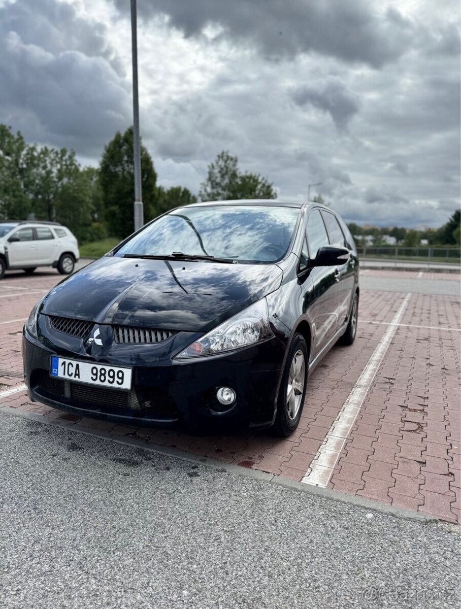 Mitsubishi Grandis - 3