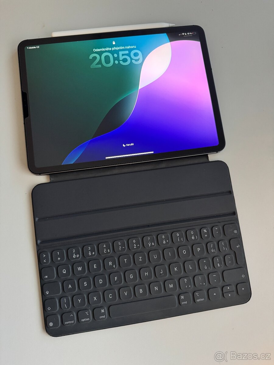 iPad Pro 11" 256GB Wi-Fi + Cellular 2018 Vesmírně šedá - 3