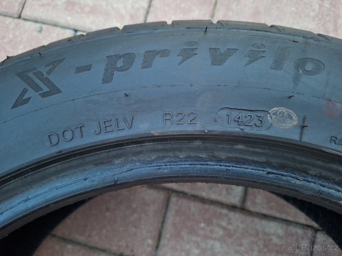 Letni pneu sada - 215/55/18 - 3