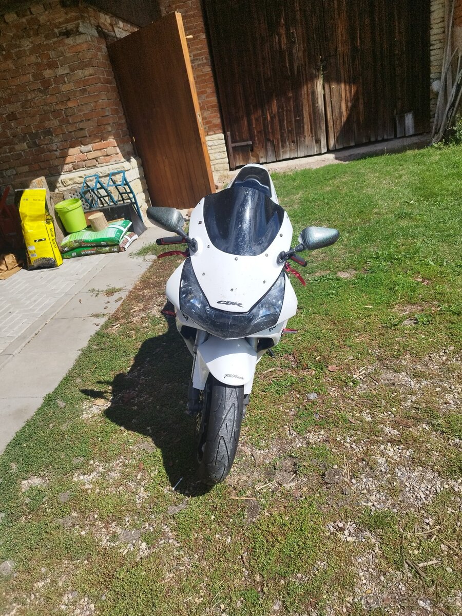 Honda CBR 954 RR Fireblade - 3