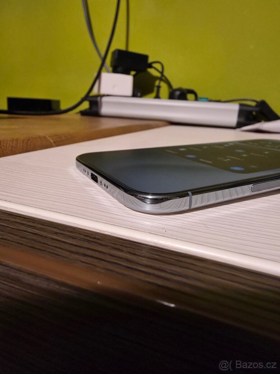IPhone Air 512gb + bohaté příslušenství - 3