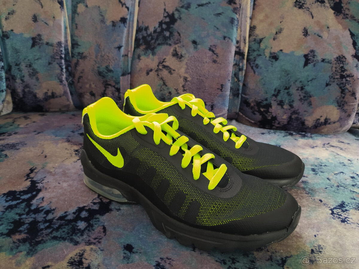 Tenisky Nike Air Max Invigor, velikost 39 - 3